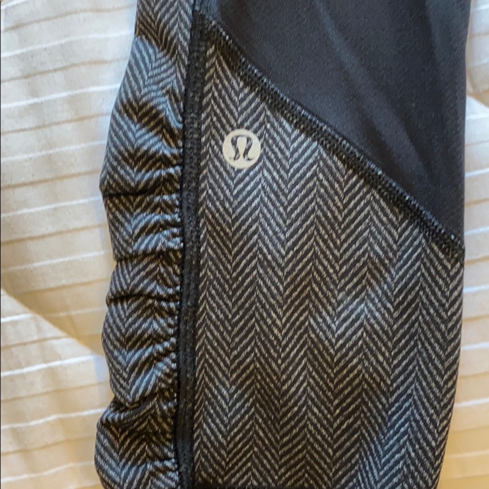 Lululemon crops